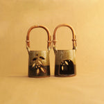 Load image into Gallery viewer, hanging ceramic candle diffuser