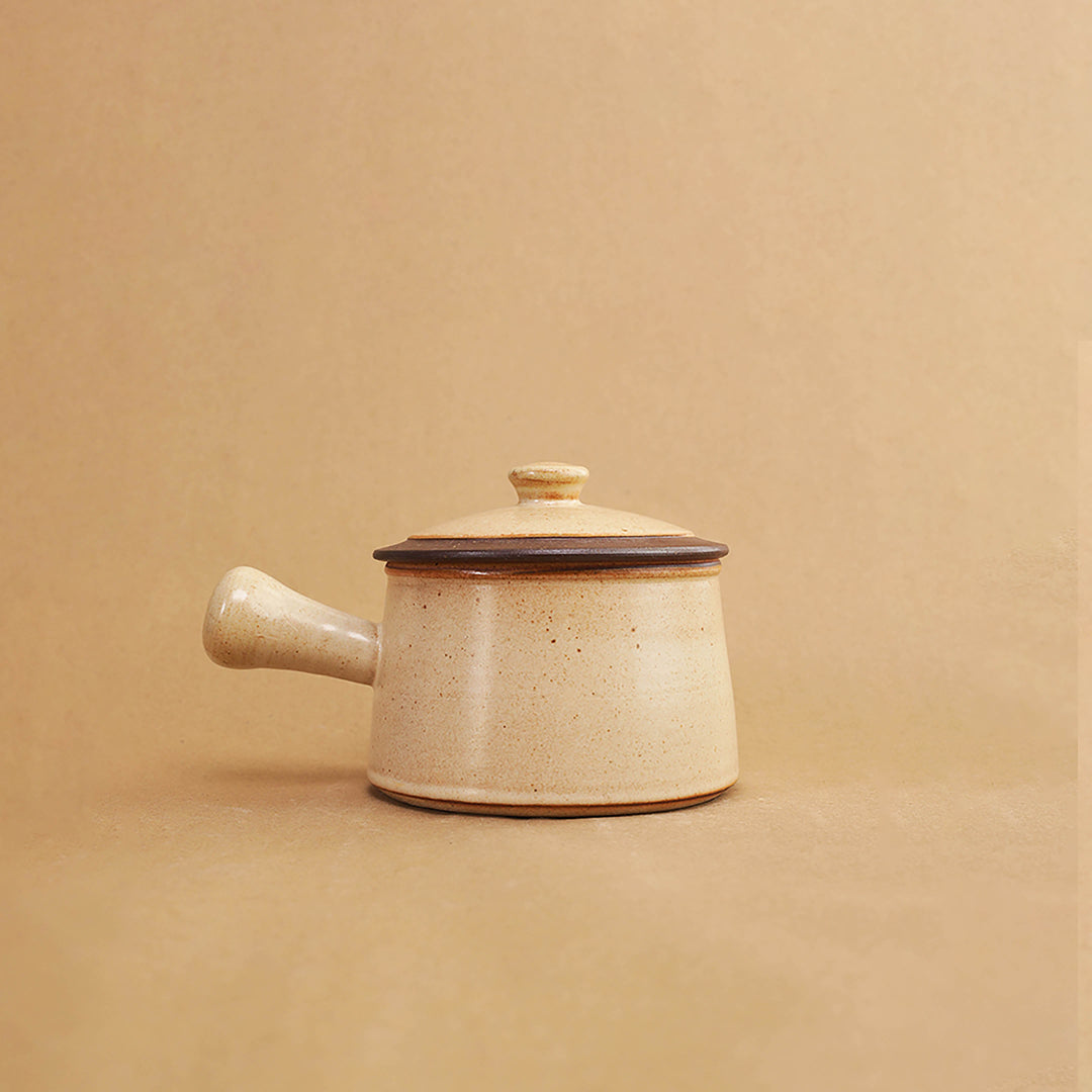 Poignee Serving Pot - Beige